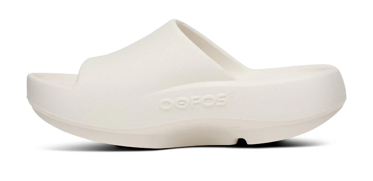 OOAHH+ Chalk - OOFOS Damen-Slide-Sandale