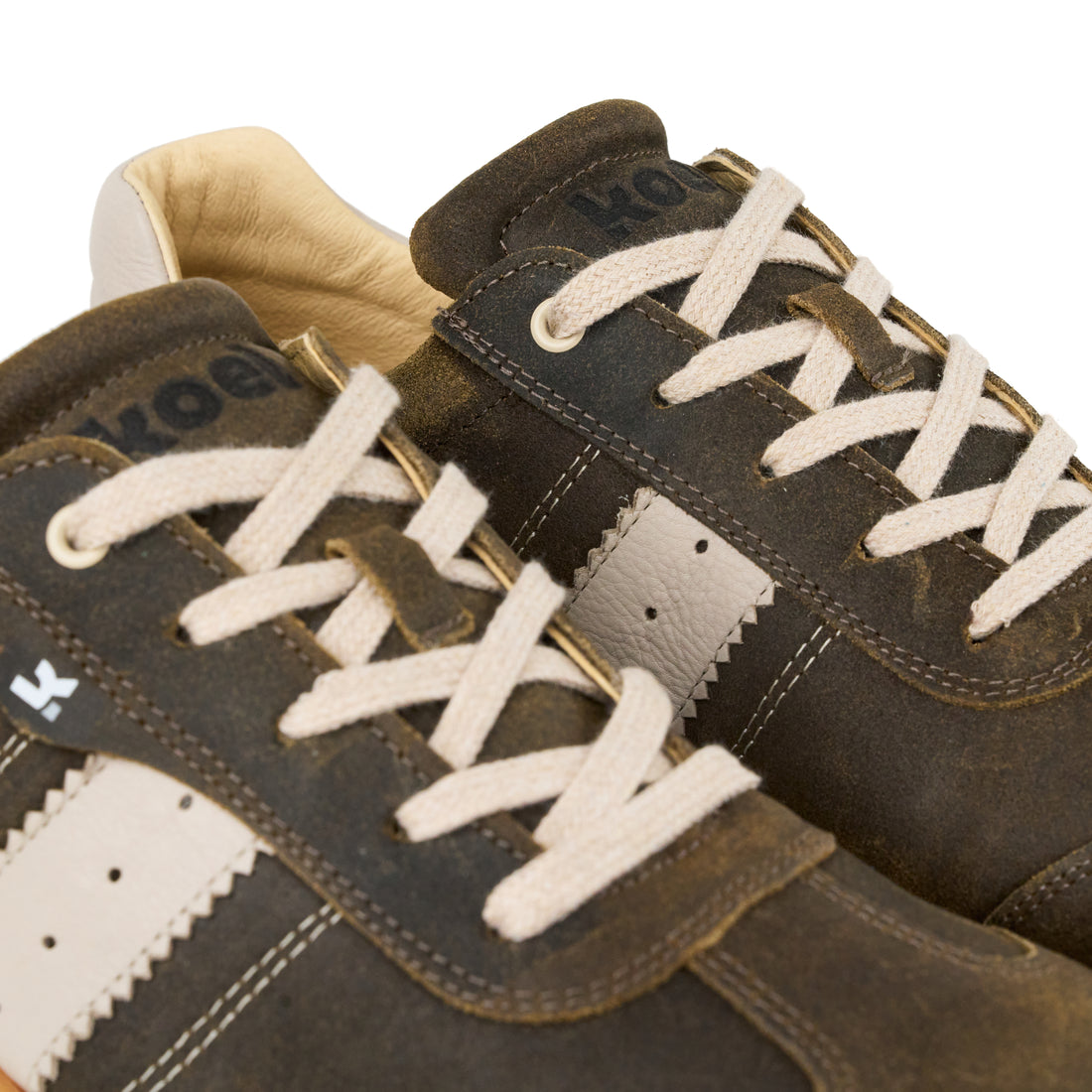 KOEL ILO Suede Taupe – Herren Barfuß-Sneaker