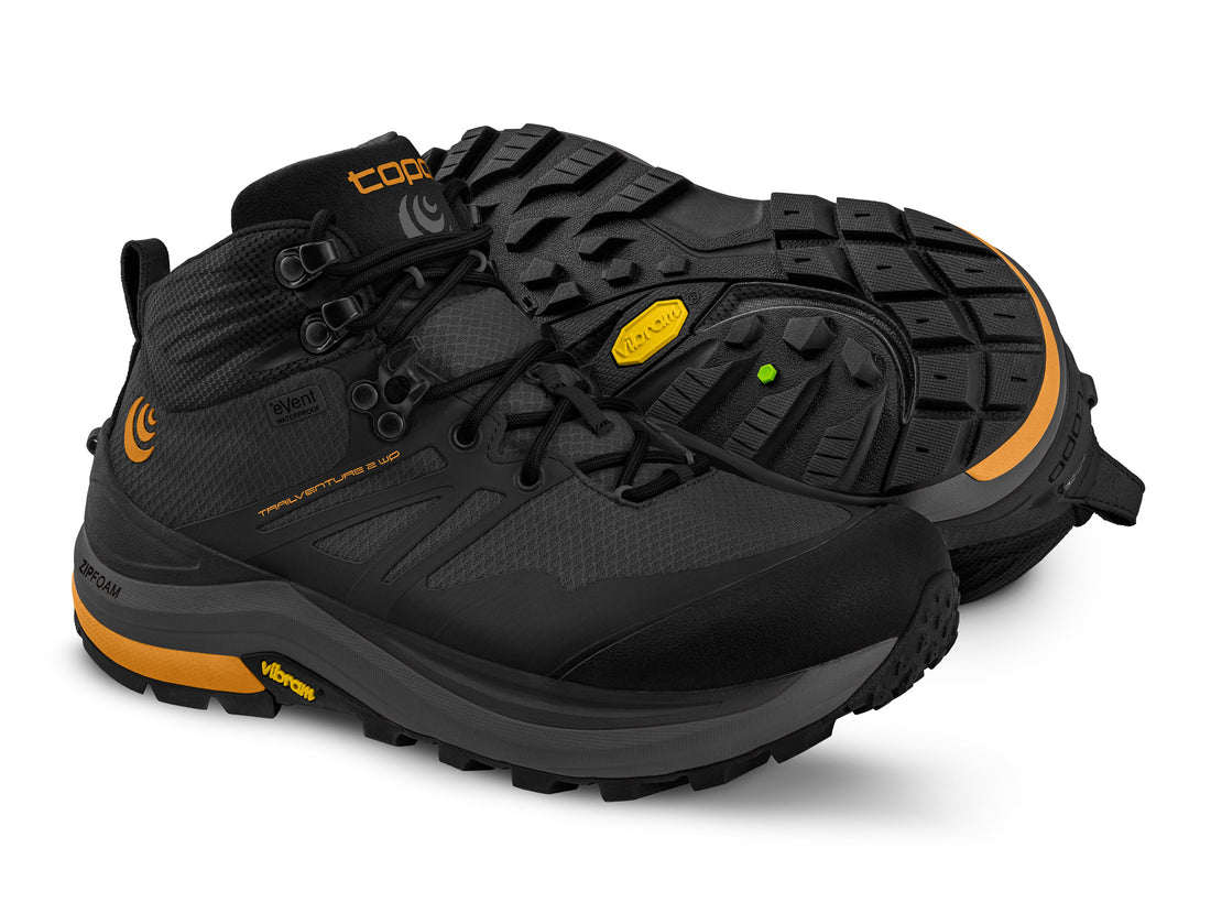 Topo Athletic Trailventure 2 WP Charcoal / Orange –  Herren Wanderschuh - Wasserdichter Komfort für jedes Abenteuer
