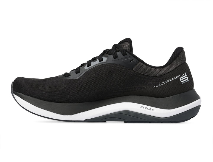 Topo Athletic Ultrafly 6 Black WHite – Herrenlaufschuh. Stabilität, Dämpfung und Dynamik in perfekter Balance