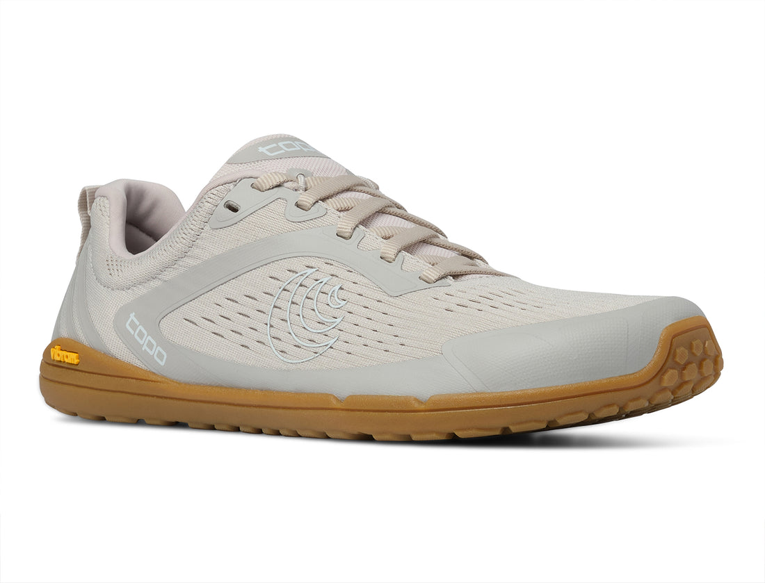 Topo Athletic Connect CLoud Gum - Barfuß-Damenlaufschuhe - Minimalismus in der besten Form