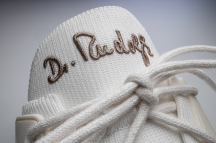 Advice White - Weltweit erster Barfußschuh mit Hybrid Sohle