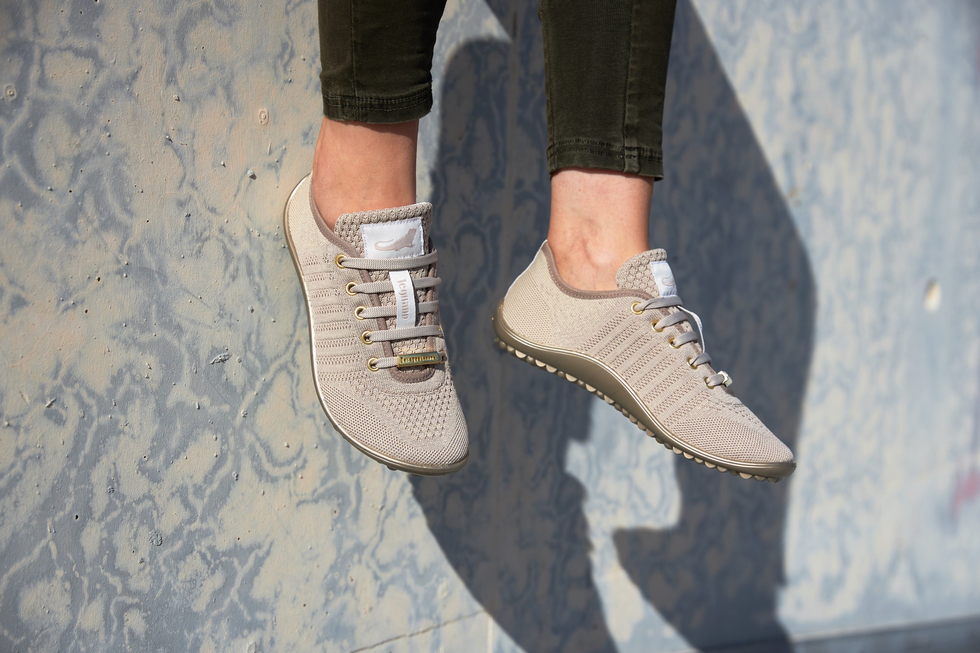 Go Gold - luftiger, veganer Sneaker